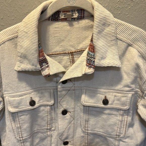 Gimmicks Corduroy Shacket Shirt Jacket Women’s Size Medium - Picture 3 of 11